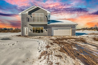 113 S Sycamore St, Valley Center, KS 67147