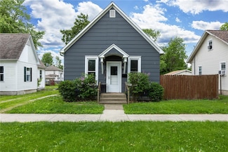 2809 Champaign Ave, Mattoon, IL 61938