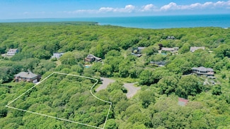 14 Clearview Dr, Montauk, NY 11954