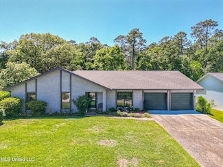 419 Cove Dr, Biloxi, MS 39531