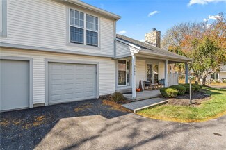 2095 Foxknoll Dr, Dayton, OH 45458