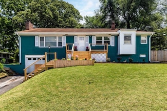 204 Burnley Dr, Staunton, VA 24401