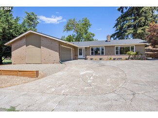 240 Marshall St, Woodburn, OR 97071