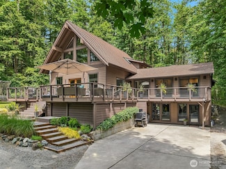 25112 SE 17th St, Sammamish, WA 98075
