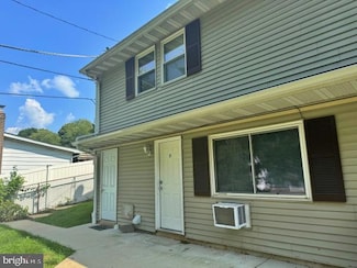 47 E Main St Unit E, Windsor, PA 17366