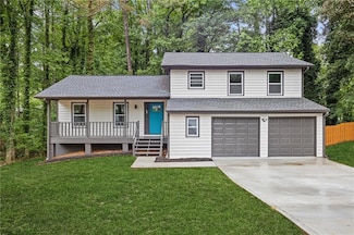 798 Brownlee Ln, Lawrenceville, GA 30044