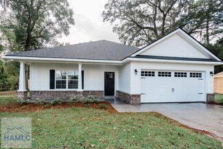 1816 S Palm St, Jesup, GA 31546