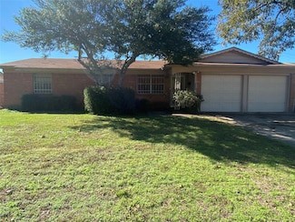5035 Dupont Dr, Dallas, TX 75216