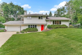 6108 Birchwood Rd, Woodbury, MN 55125