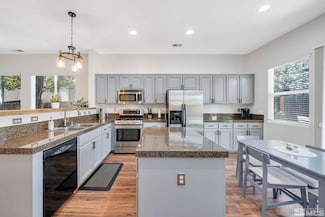 10577 Eagle Falls Way, Reno, NV 89521