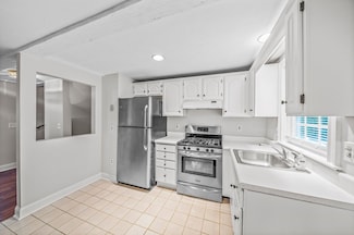 238 Neponset St Unit 2, Canton, MA 02021