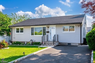 46 Hilltop Ct, Clifton, NJ 07012
