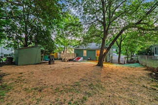 486 Barlow St, Bristol, CT 06010