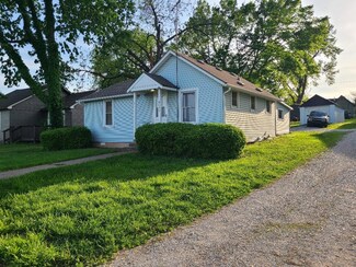 8450 Ottawa St, De Soto, KS 66018