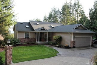 341 E Lakeland Dr, Allyn, WA 98524