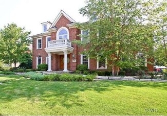 1477 Monterey Dr, Glenview, IL 60026