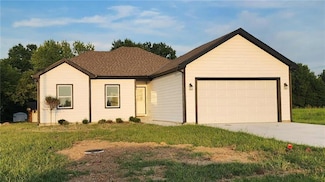 1607 Al Ortalani Way, Pittsburg, KS 66762