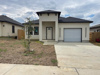 5304 Galicia Ln, Laredo, TX 78046