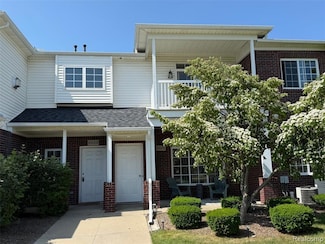 5625 Twin Oaks Dr Unit 160, Sterling Heights, MI 48314