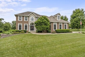 2466 Cattail Ridge, Muscatine, IA 52761
