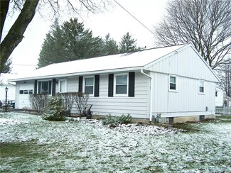 839 Lamont Cir, Cortland, NY 13045