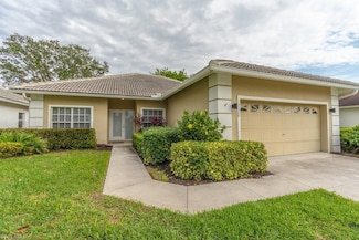 7120 Falcons Glen Blvd, Naples, FL 34113