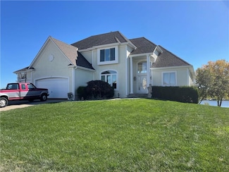 4749 SW Gull Point Dr, Lees Summit, MO 64082