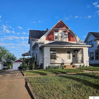 1119 H St, Fairbury, NE 68352