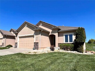 4170 NE Chapel Manor Dr, Lees Summit, MO 64064