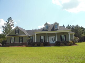 185 Elizabeth St, Cochran, GA 31014