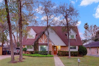 4111 Clovernook Ln, Seabrook, TX 77586