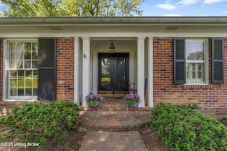 5307 Indian Crest Rd, Louisville, KY 40207