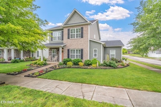 128 Hackberry St, Oak Ridge, TN 37830