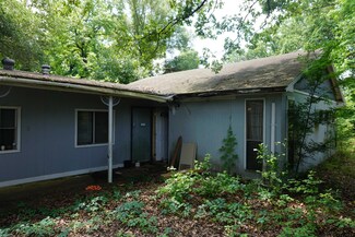 300 E George Richey Rd, Gladewater, TX 75647