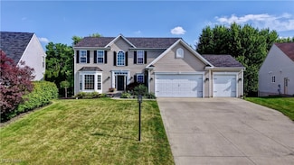 2720 Pinegate Dr, Norton, OH 44203