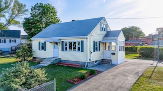 310 4th Ave, Lowell, MA 01854