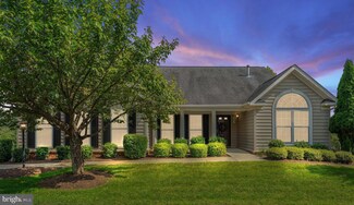 6680 Stream View Ln, Warrenton, VA 20187