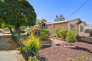 9421 Los Coches Rd, Lakeside, CA 92040