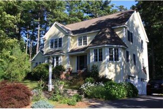15 Hillside St, Rowley, MA 01969