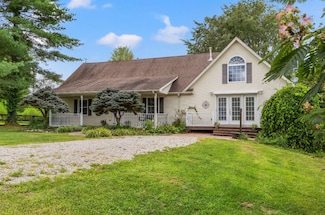 104 Four Winds Estates Dr, Mount Sterling, KY 40353