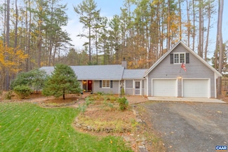 4220 Paddock Cir, Earlysville, VA 22936