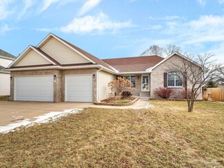 1055 S Laura Ln, Coal City, IL 60416