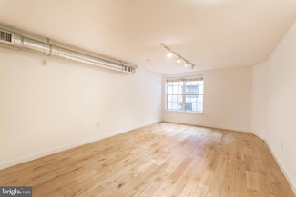 224 Church St Unit 217, Philadelphia, PA 19106