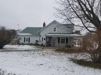 7122 Portland Rd, Saranac, MI 48881