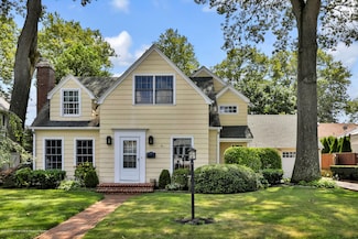 20 Rosalie Ave, Rumson, NJ 07760