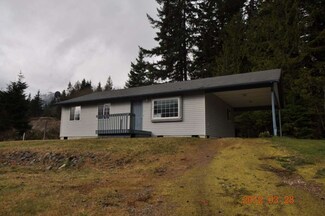 910 Cascade St, Darrington, WA 98241