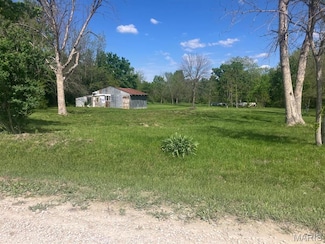 29276 252nd Ave, Durham, MO 63438