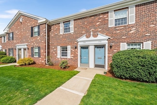 1705 Windsor Dr Unit 1705, Framingham, MA 01701