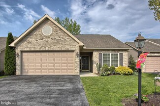 63 Keswick Dr, Mechanicsburg, PA 17050