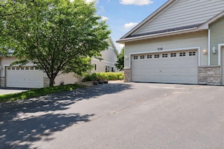 739 Park Brook Rd NW, Isanti, MN 55040